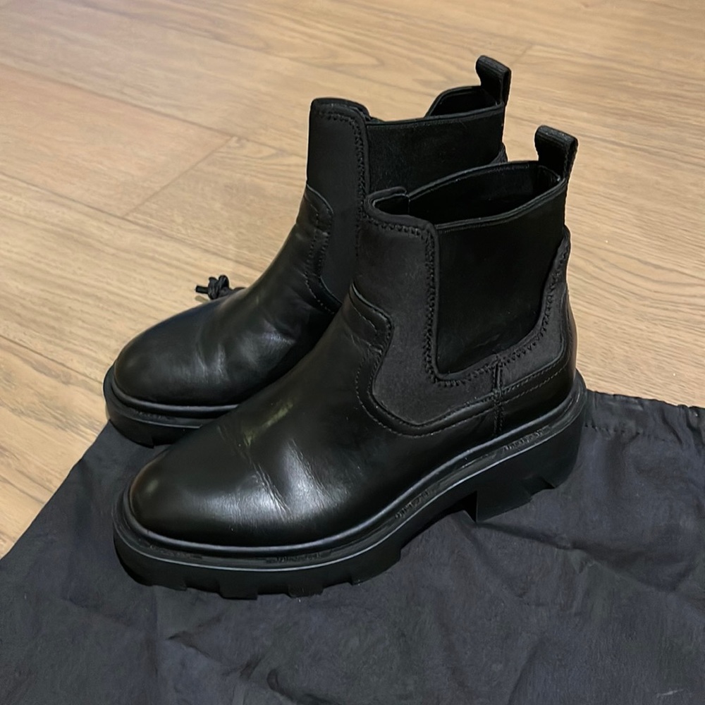 Ash Leather Pull On Combat Boots